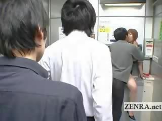 Bizarr japanisch post büro bietet an vollbusig oral erwachsene film geldautomat