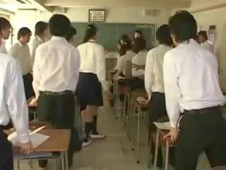 Japonais fétichisme étrange streetwalker